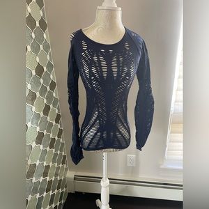 ALO VIXEN Navy Blue fitted top